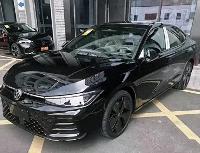 全新帕薩特PRO實車曝光,尺寸新提升,兩種渦輪動力可選