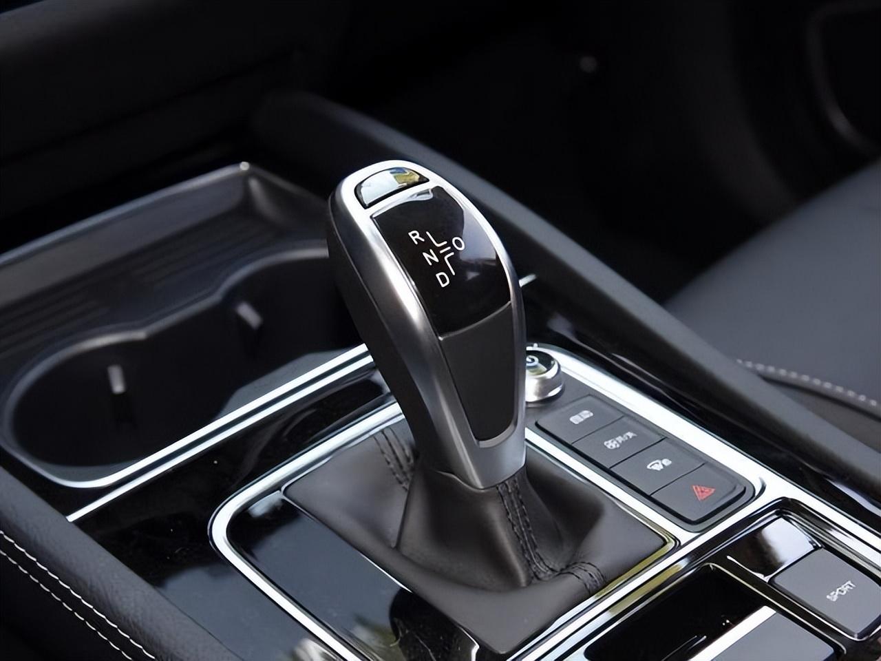 花11萬買比亞迪宋MAX值得嗎?車主表示:想說四個(gè)字