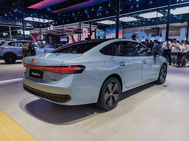 2024成都車展:上汽大眾帕薩特Pro正式亮相