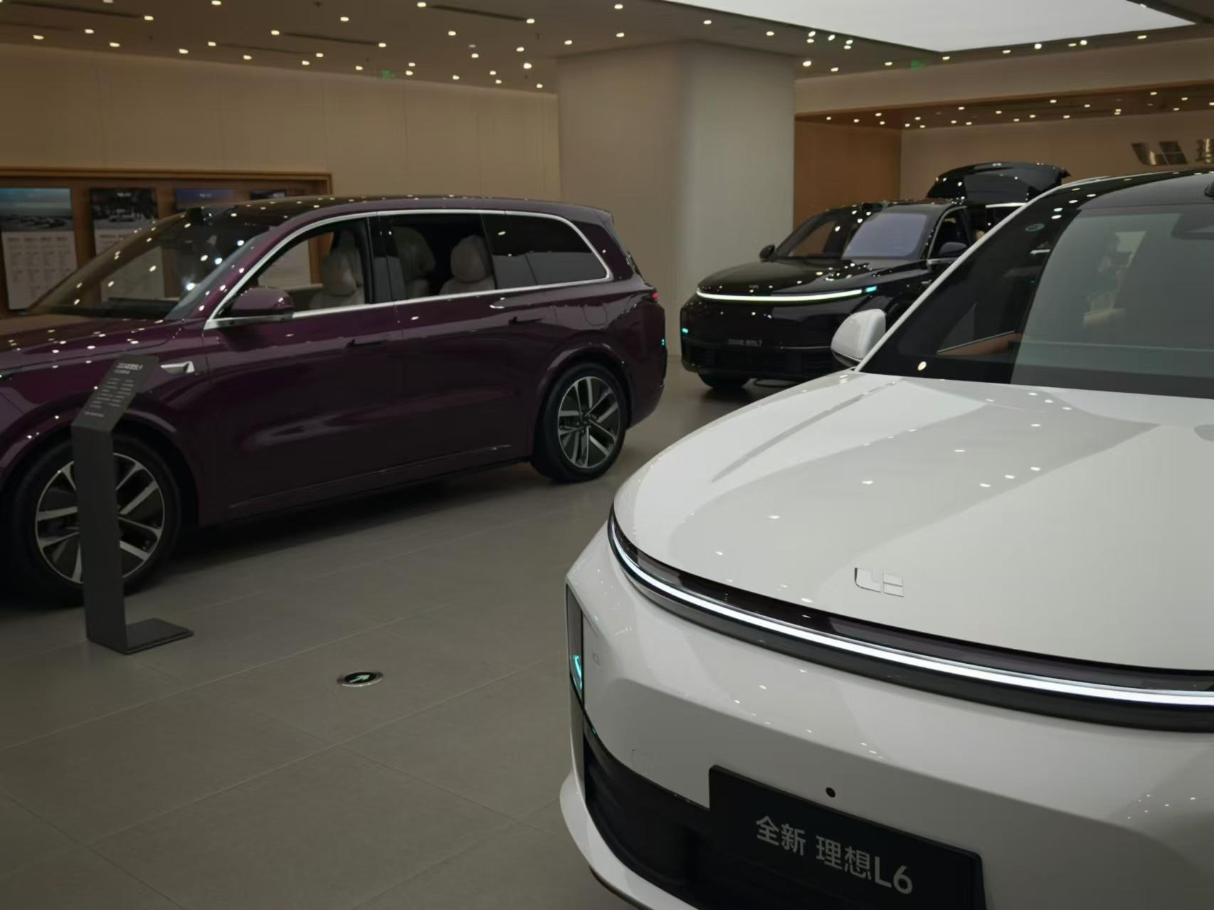 死磕純電!理想新車明年發(fā),會(huì)重蹈MEGA覆轍嗎?
