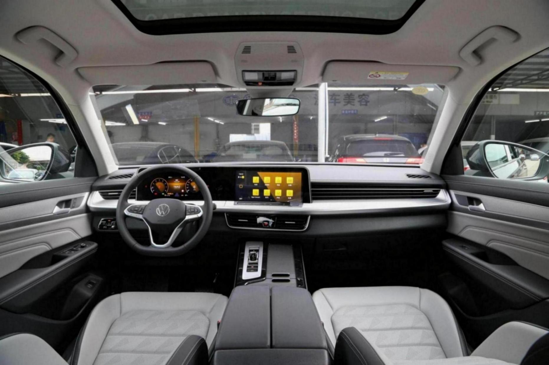 定位中大型SUV,搭載2.0T+7DCT,大眾攬巡實力表現值得一看