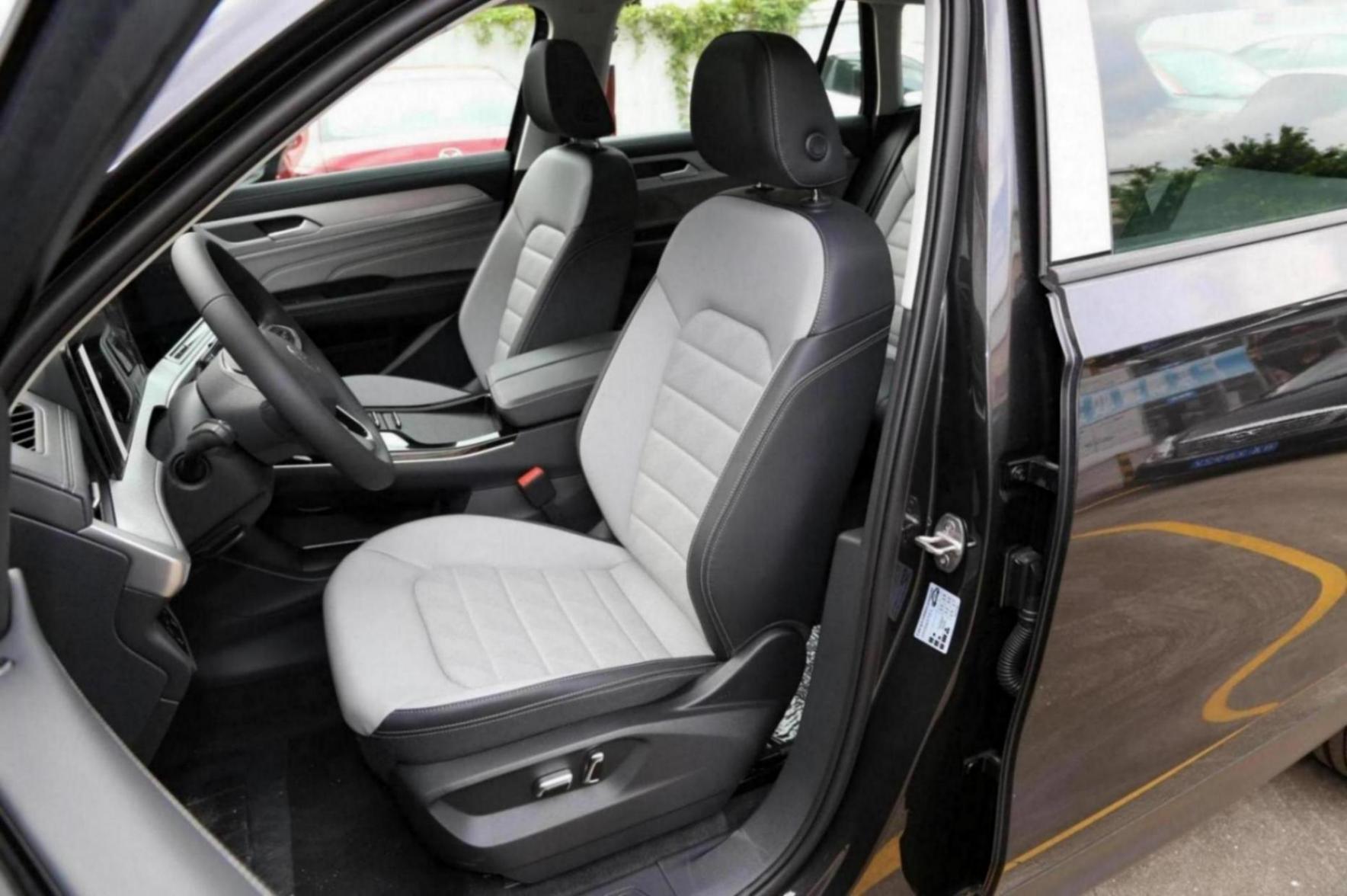 定位中大型SUV,搭載2.0T+7DCT,大眾攬巡實力表現值得一看