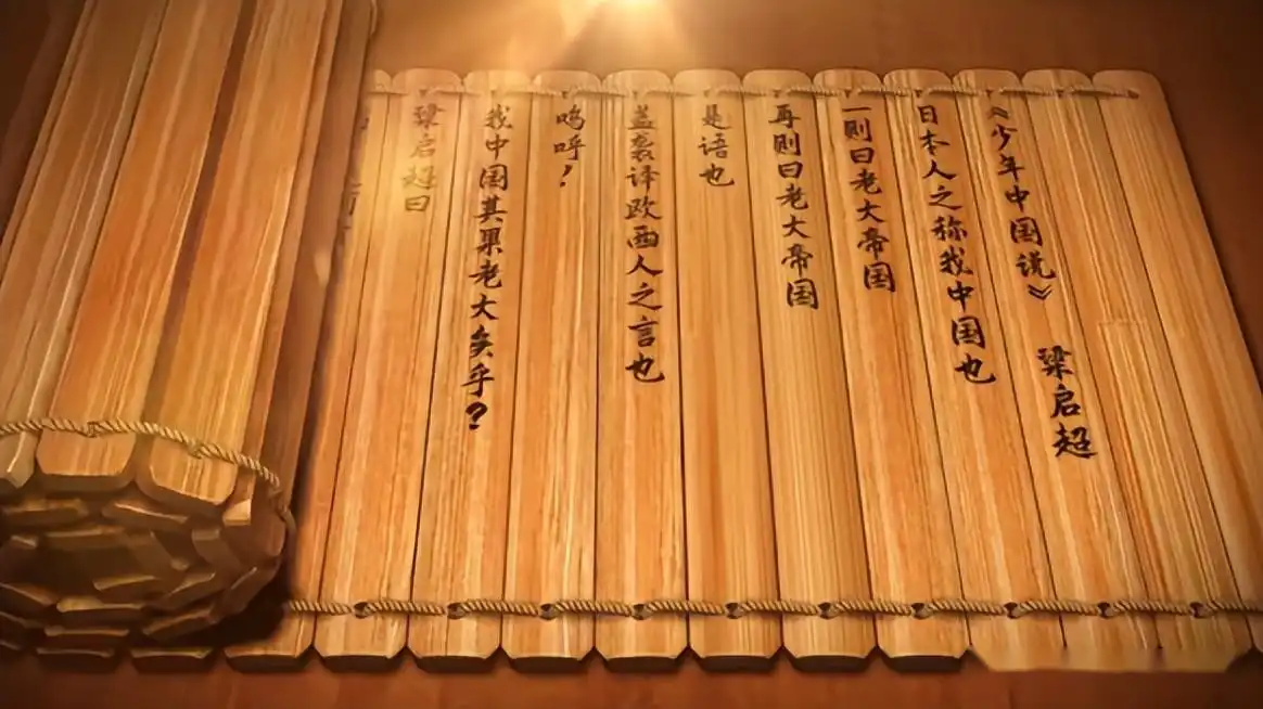 華為官宣三折疊手機,遙遙領先,我卻笑暈在網友評論區