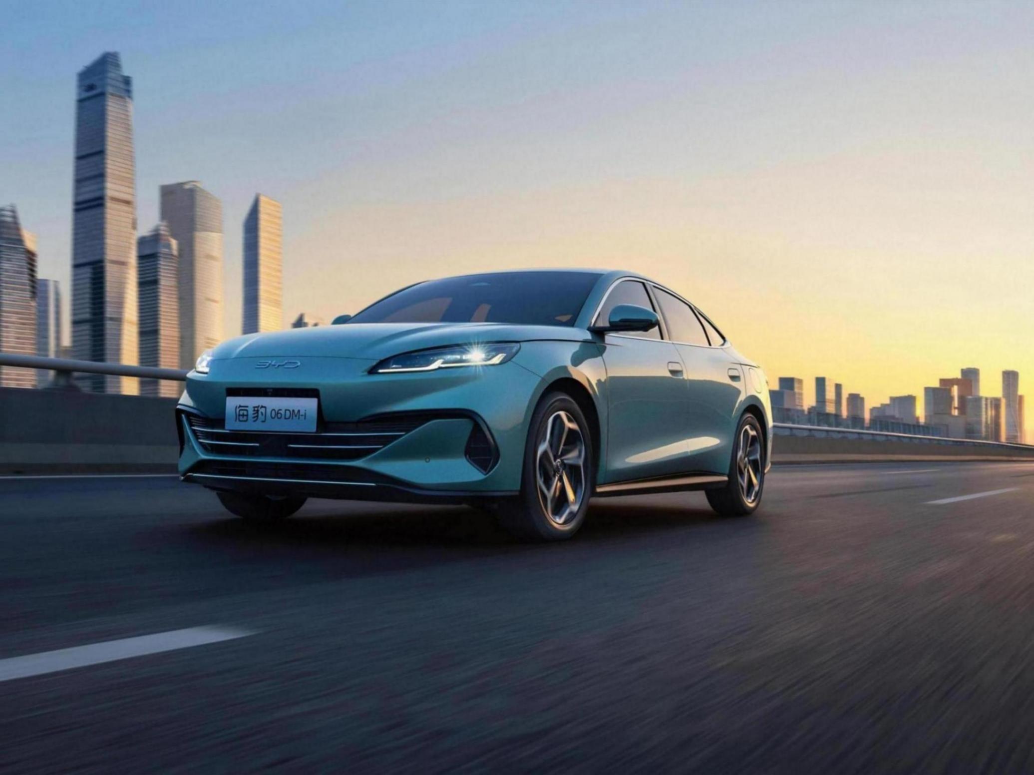 單月8萬輛!4.83米轎車9萬多,7.5秒破百2.9L油耗,一箱油2000km
