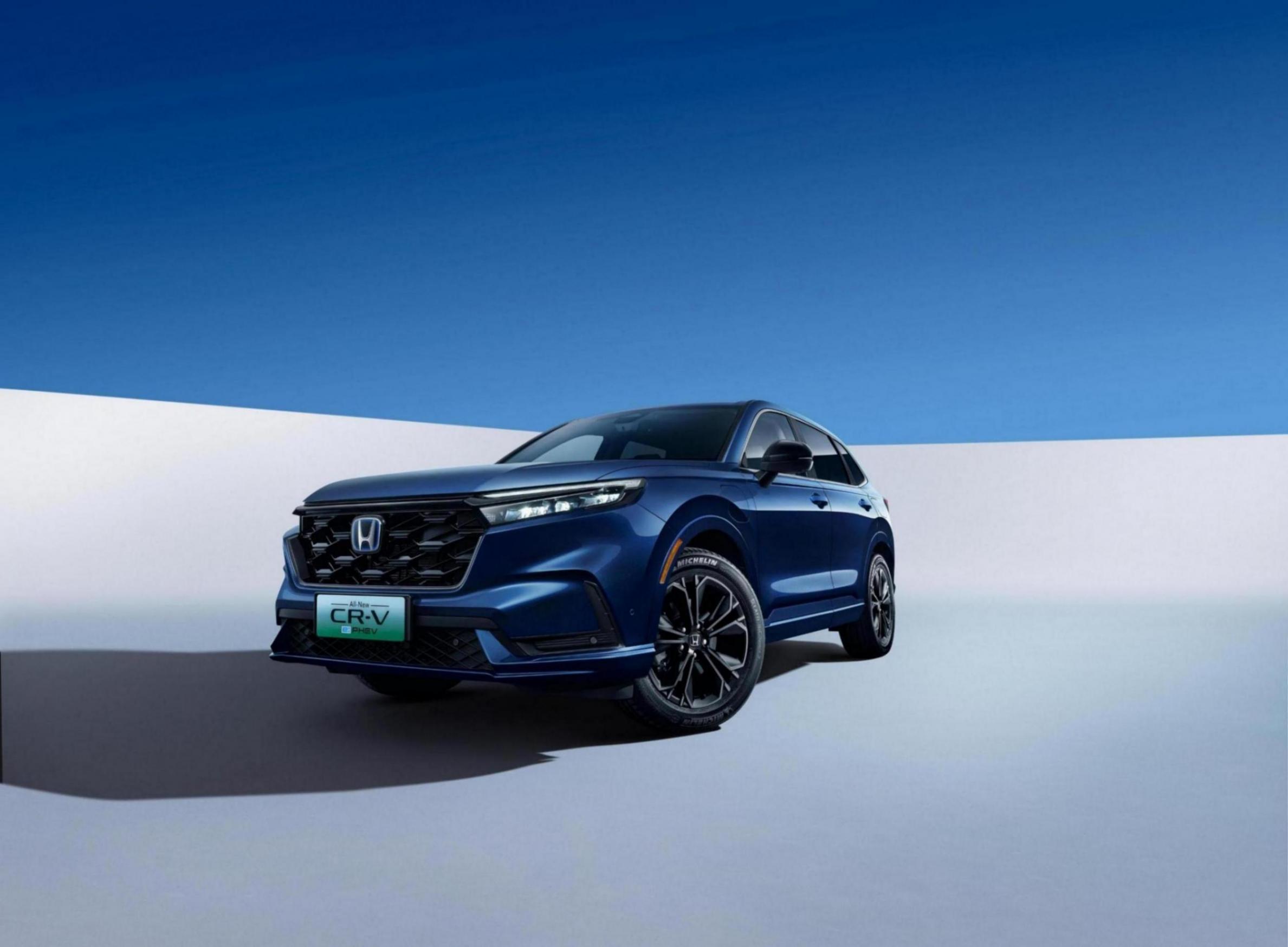 城市SUV還得看東風(fēng)本田CR-V,一車(chē)三動(dòng)力,20年中國(guó)用戶超300萬(wàn)了