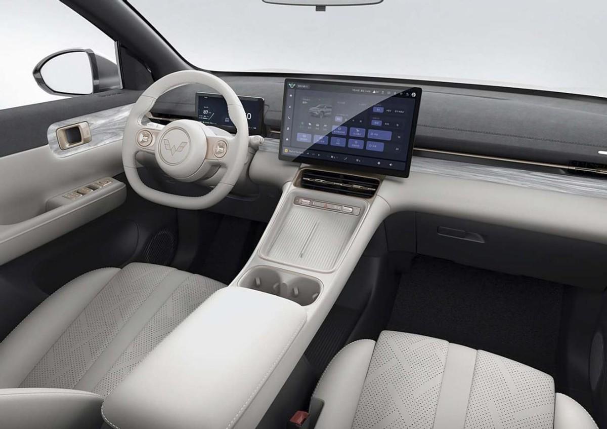 五菱星光S購車手冊!預算10萬選純電還是混動?