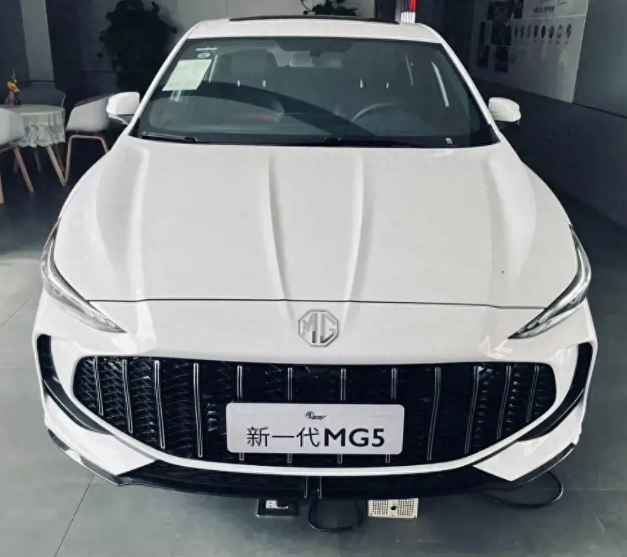 MG5 名爵家族顏王誕生!