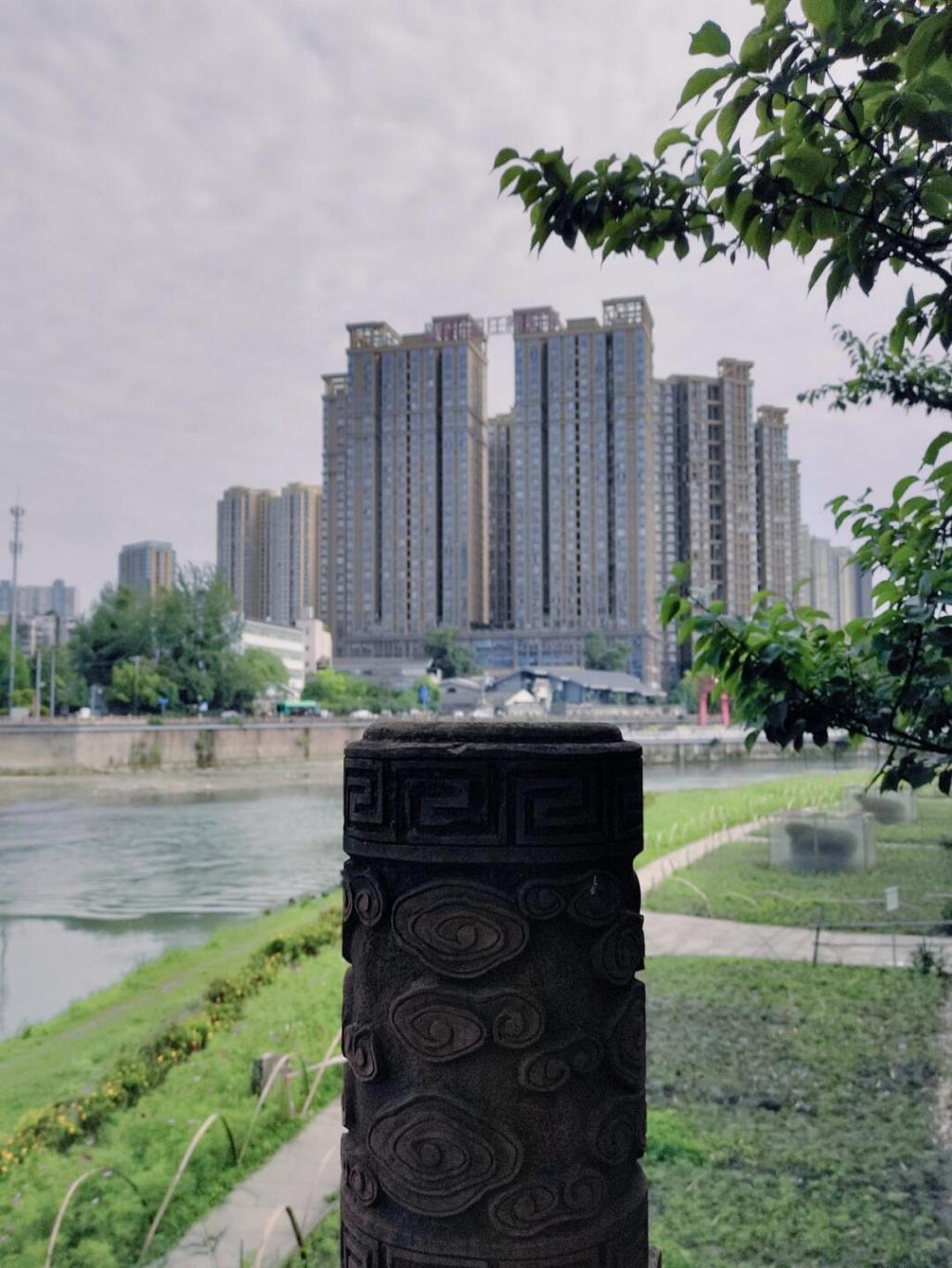 背后有2個(gè)現(xiàn)實(shí)的原因 投資保險(xiǎn)和房產(chǎn)相比,哪個(gè)更有優(yōu)勢(shì)?