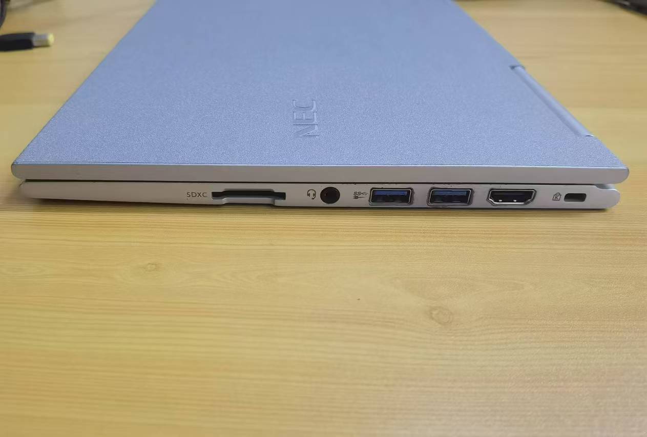 全球最輕筆記本電腦NEC VersaPro VG-4(NEC VK23TG)一個月使用體驗