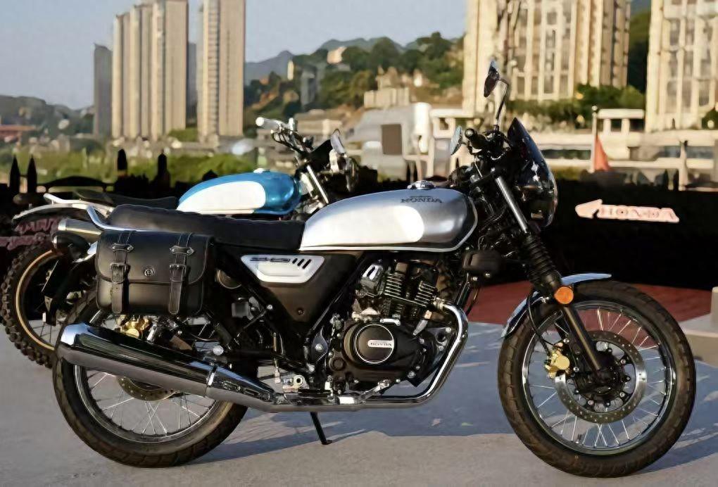 1W出頭的本田復古車CGX150,玩的就是西海岸