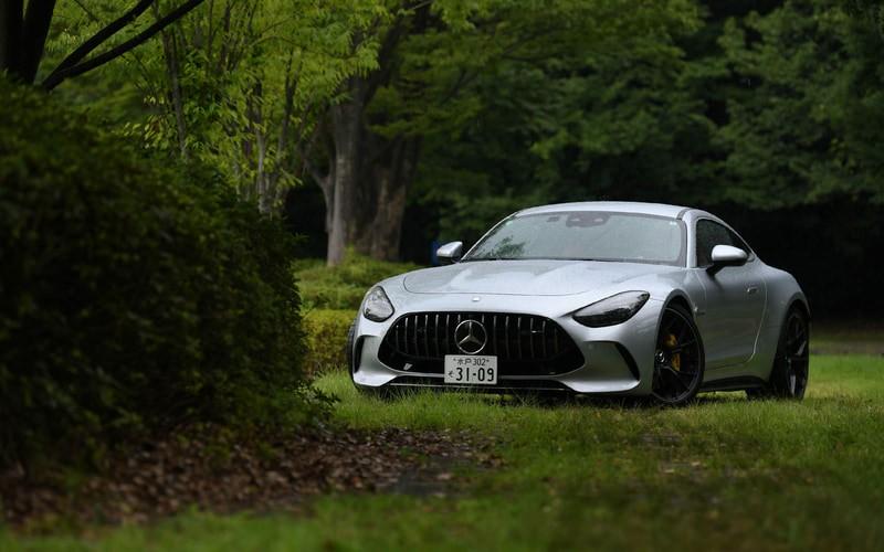 「奔馳-AMG GT 63 Coupe」與「CLE Cabriolet」試駕:跑車的共同點