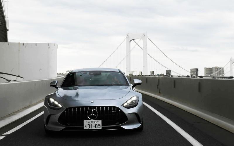 「奔馳-AMG GT 63 Coupe」與「CLE Cabriolet」試駕:跑車的共同點