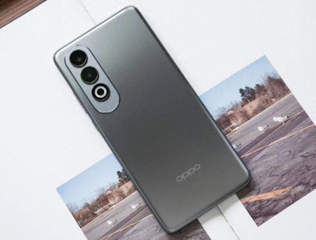 OPPO不講武德,驍龍7Gen3+512GB+5500mAh,售價僅1828元