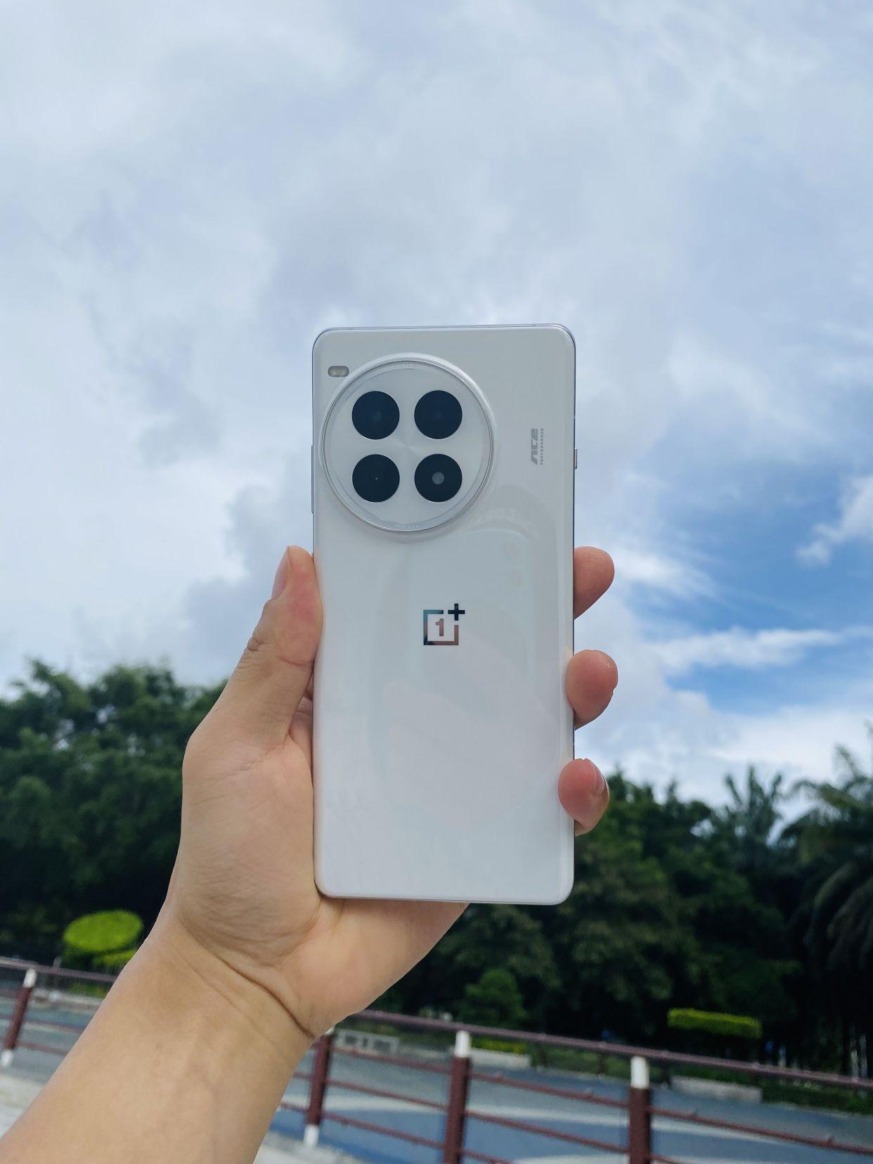 ColorOS14加持!一加Ace3Pro產品力出色,學生黨國慶購機閉眼沖