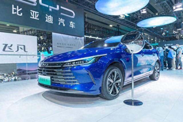 超過現代汽車4萬輛,超過起亞12.21萬輛,比亞迪的逆襲之路
