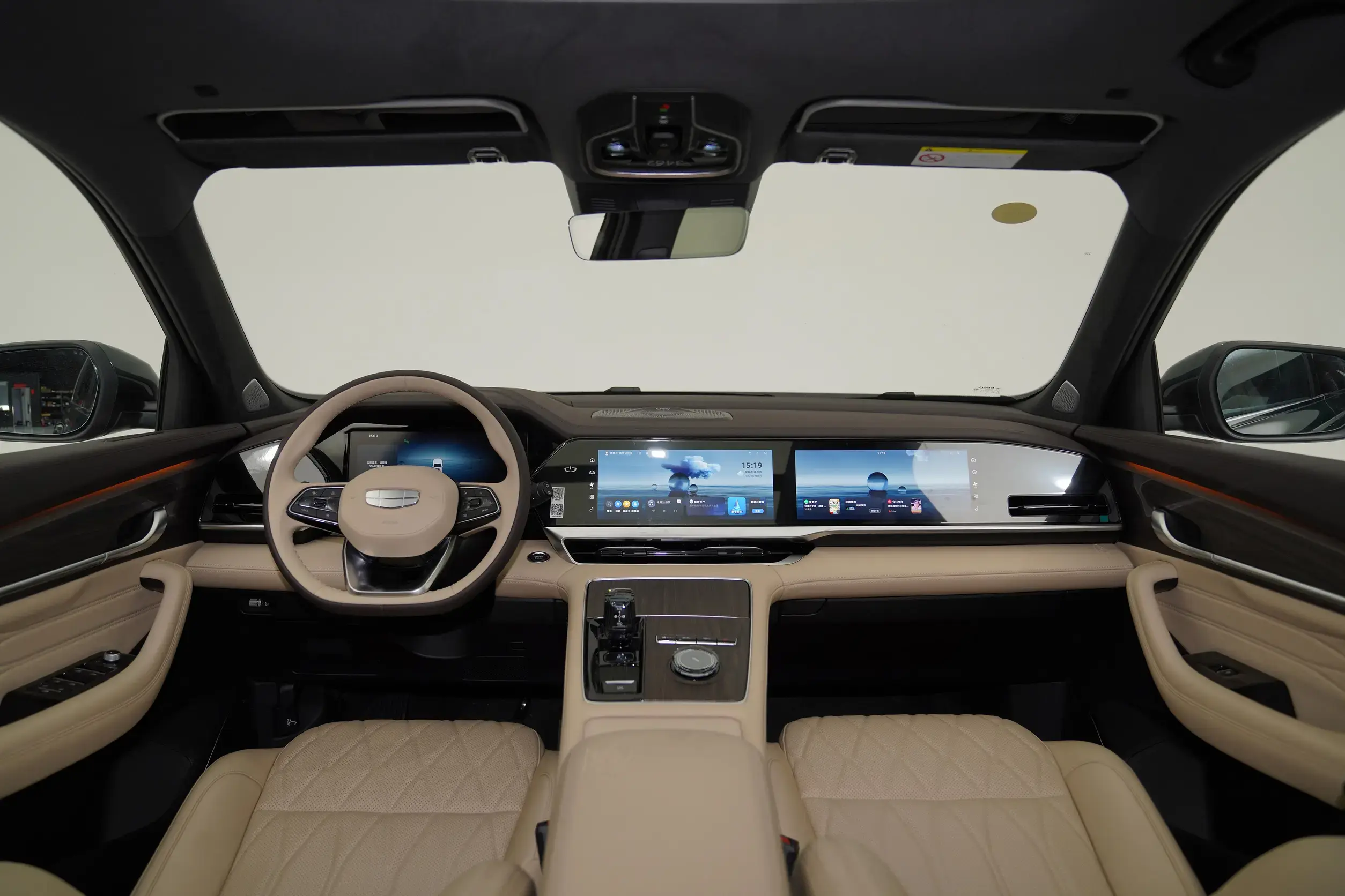 外觀更大氣,2.0T+8AT,新款吉利星越L實車亮相,競爭本田CR-V