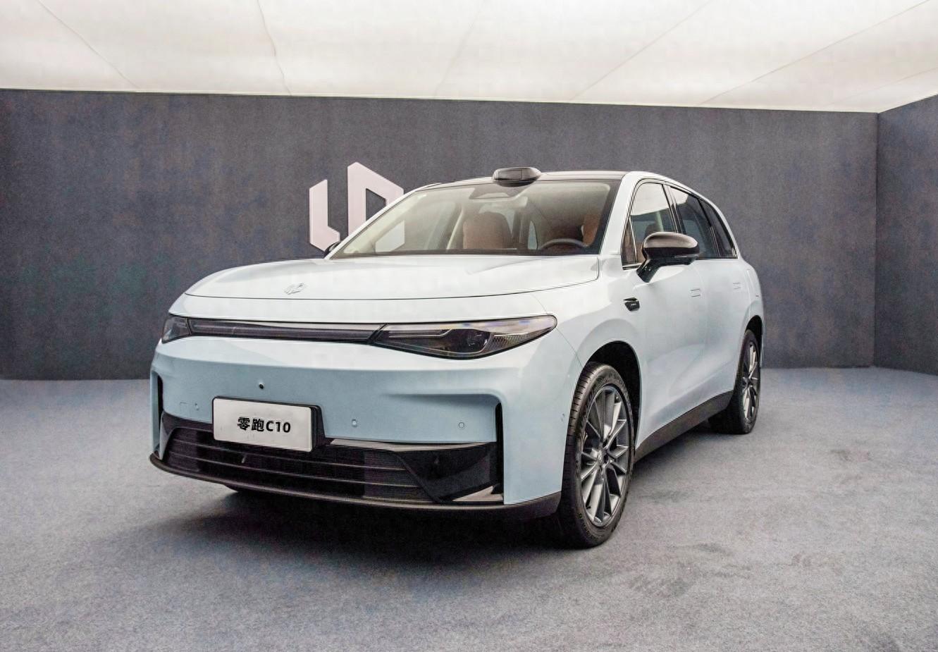 零跑C10購車手冊:提供增程和純電動力,哪款更值得買?