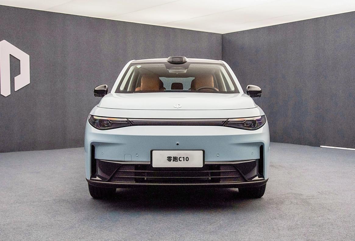 零跑C10購車手冊:提供增程和純電動力,哪款更值得買?
