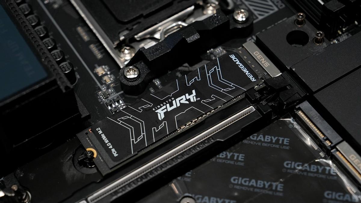 銳龍9000CPU主板如何選擇,X870E AORUS MASTER超級雕上手測評