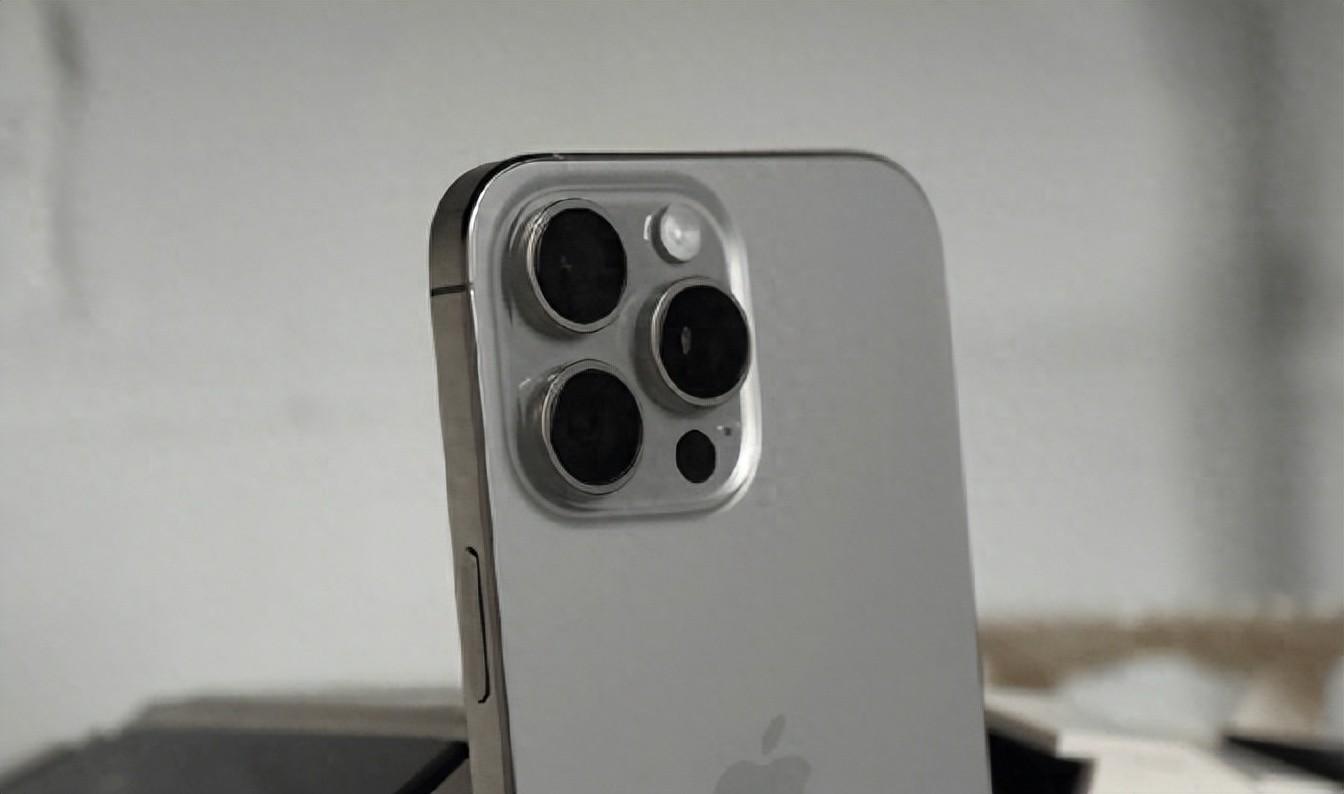 蘋果16ProMax真實評測,每年都換新iPhone,今年體驗不吐不快