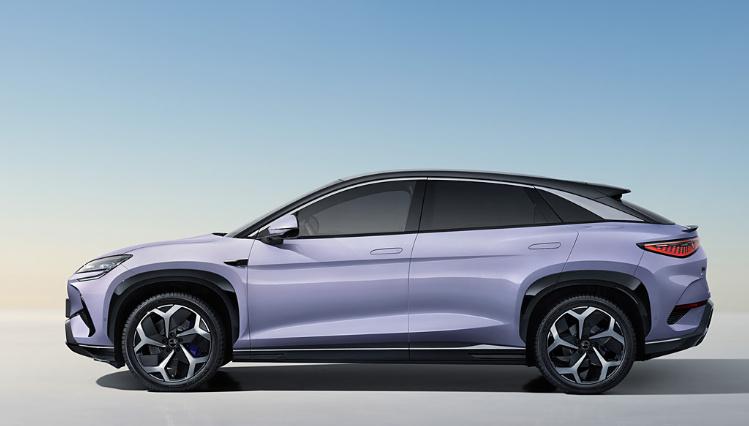 嵐圖知音PK海獅07 EV,誰才是家庭出行的最優(yōu)解?