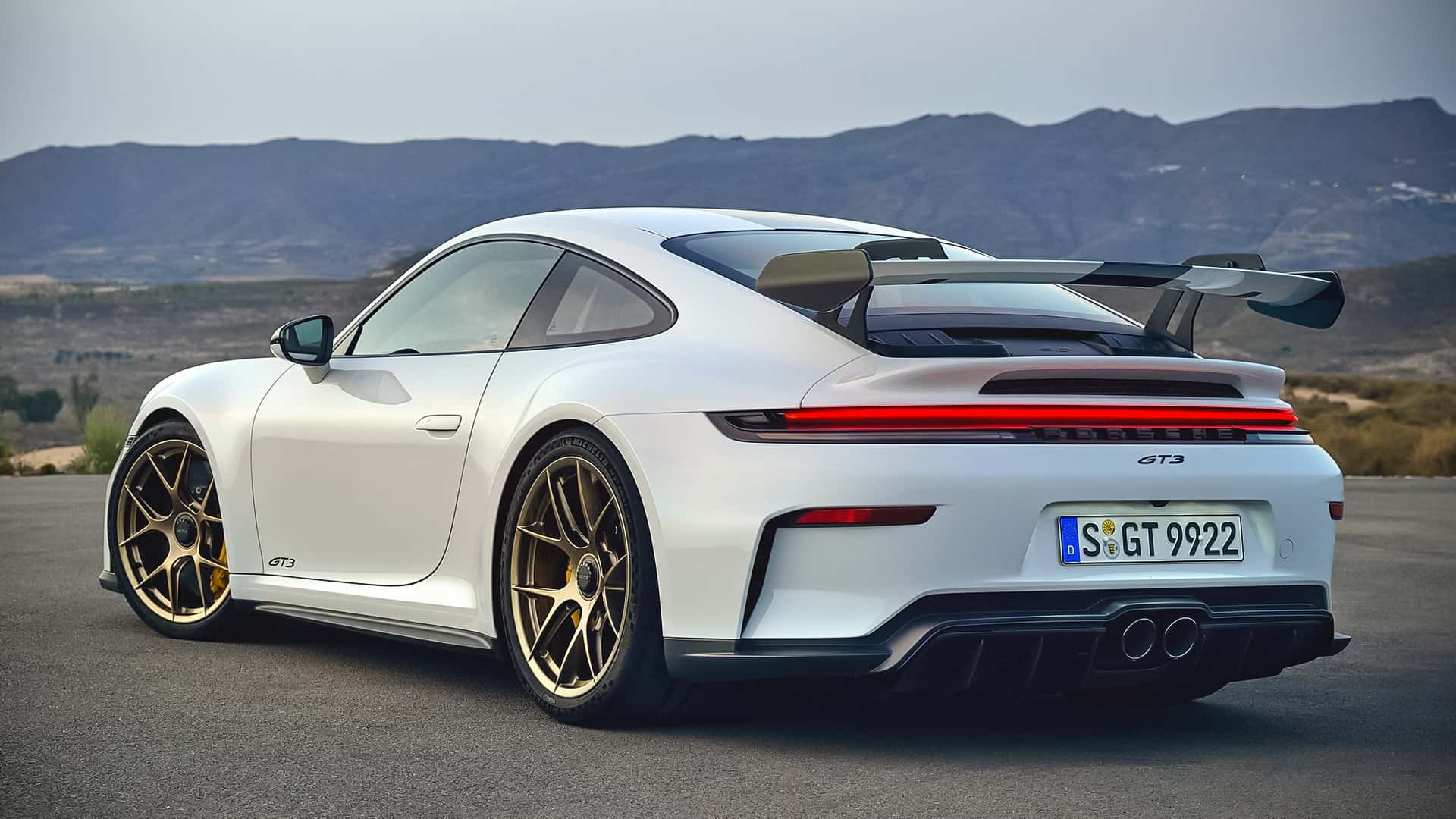 內燃機依然純粹 保時捷911 GT3經典再續