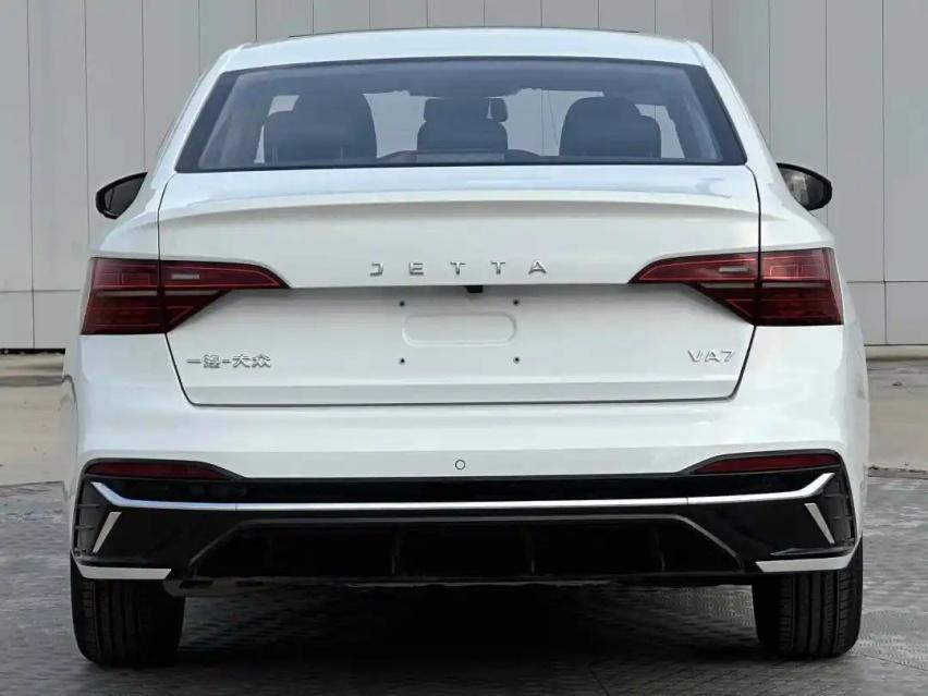 工信部第389批新車點評:捷達VA7接棒速騰,智界R7增程版來了
