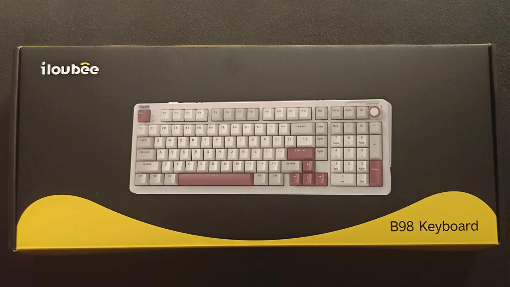 復古高顏值、麻將音好手感!iLovbee B98 三模膠坨坨機械鍵盤體驗
