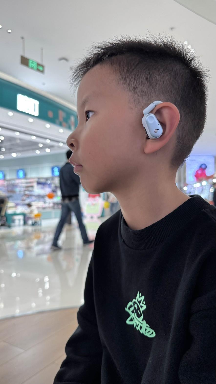 不擔心悶耳,音質提升夠明顯,開放式耳機真的要爆發了
