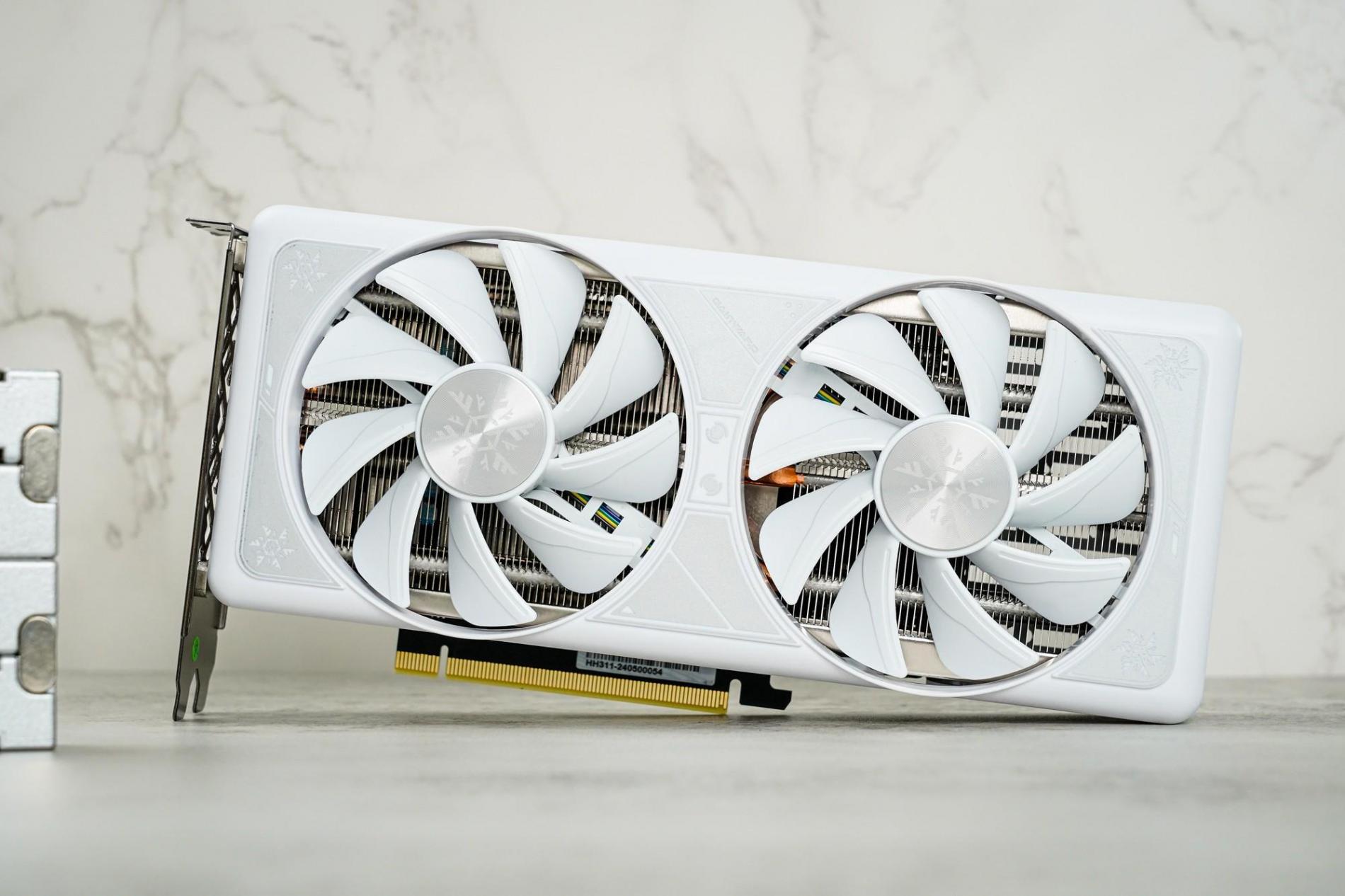 耕升RTX 4070 SUPER 踏雪Mini顯卡評測 高性能ITX神器