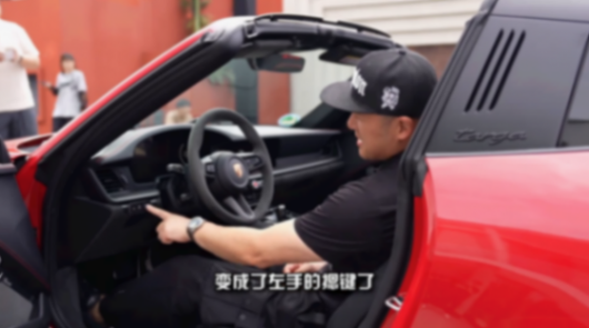 保時(shí)捷911 亞洲首秀!有了電輔助的變化有多大?