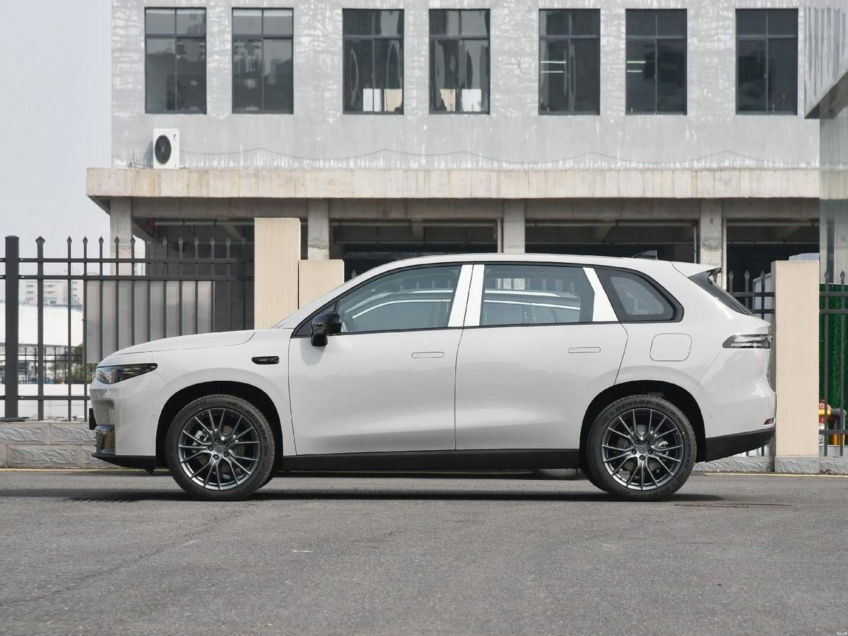 新能源大5座SUV,顏值與性能融合,頂配不到17萬,解讀零跑C10