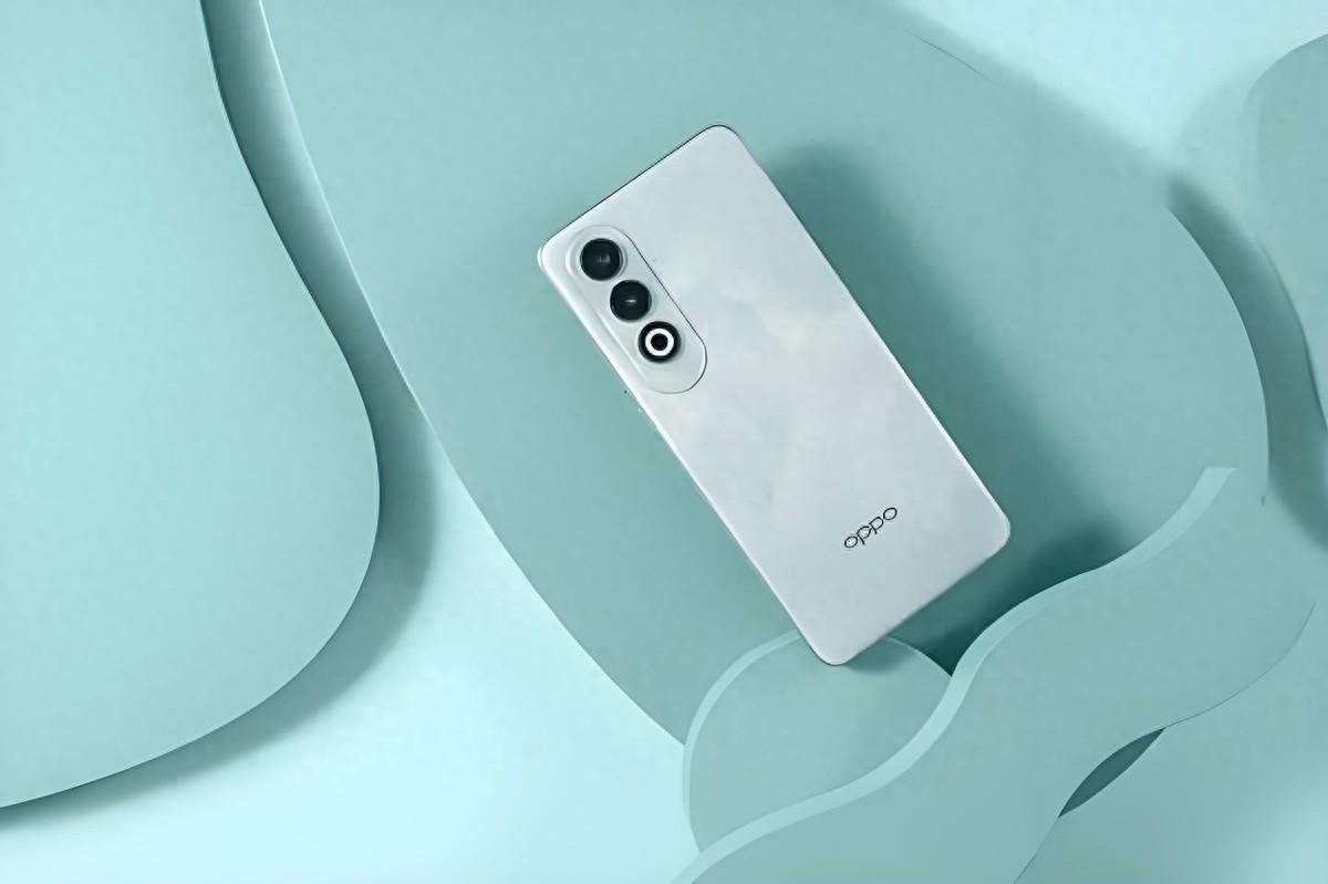 OPPO不講武德,驍龍7Gen3+5500mAh+100W,賣到了1349元