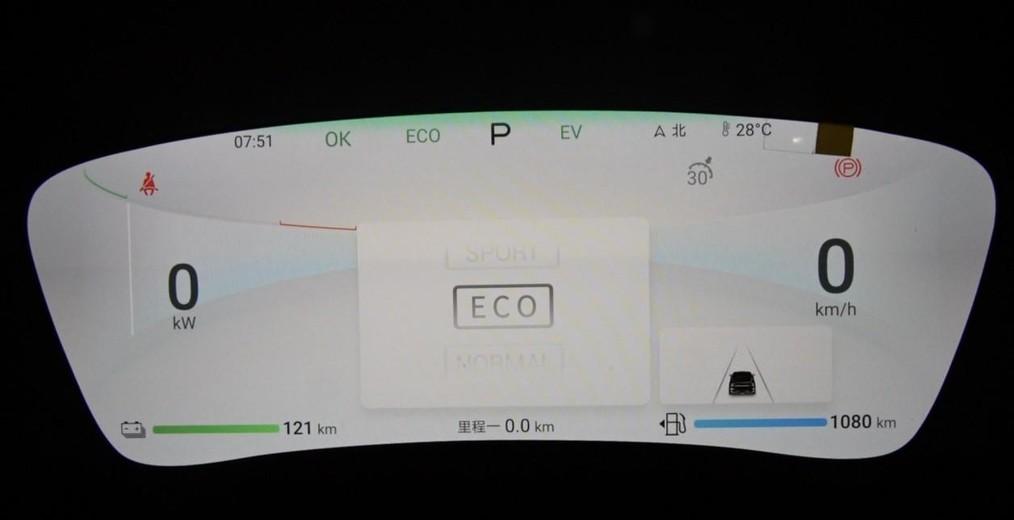 1000公里續航+106km純電!本田硬剛比亞迪,混動技術誰更強?