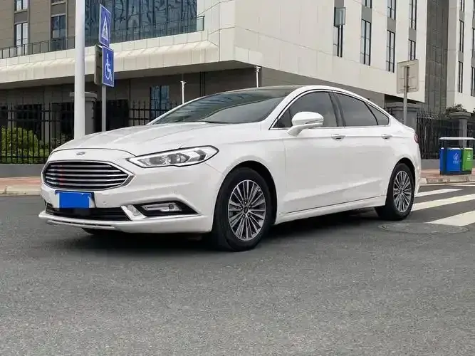 中國市場最穩重的十款外資車型1. 大眾途觀L2. 豐田凱美瑞3. 本田CRV