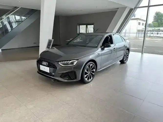 中國市場最穩重的十款外資車型1. 大眾途觀L2. 豐田凱美瑞3. 本田CRV