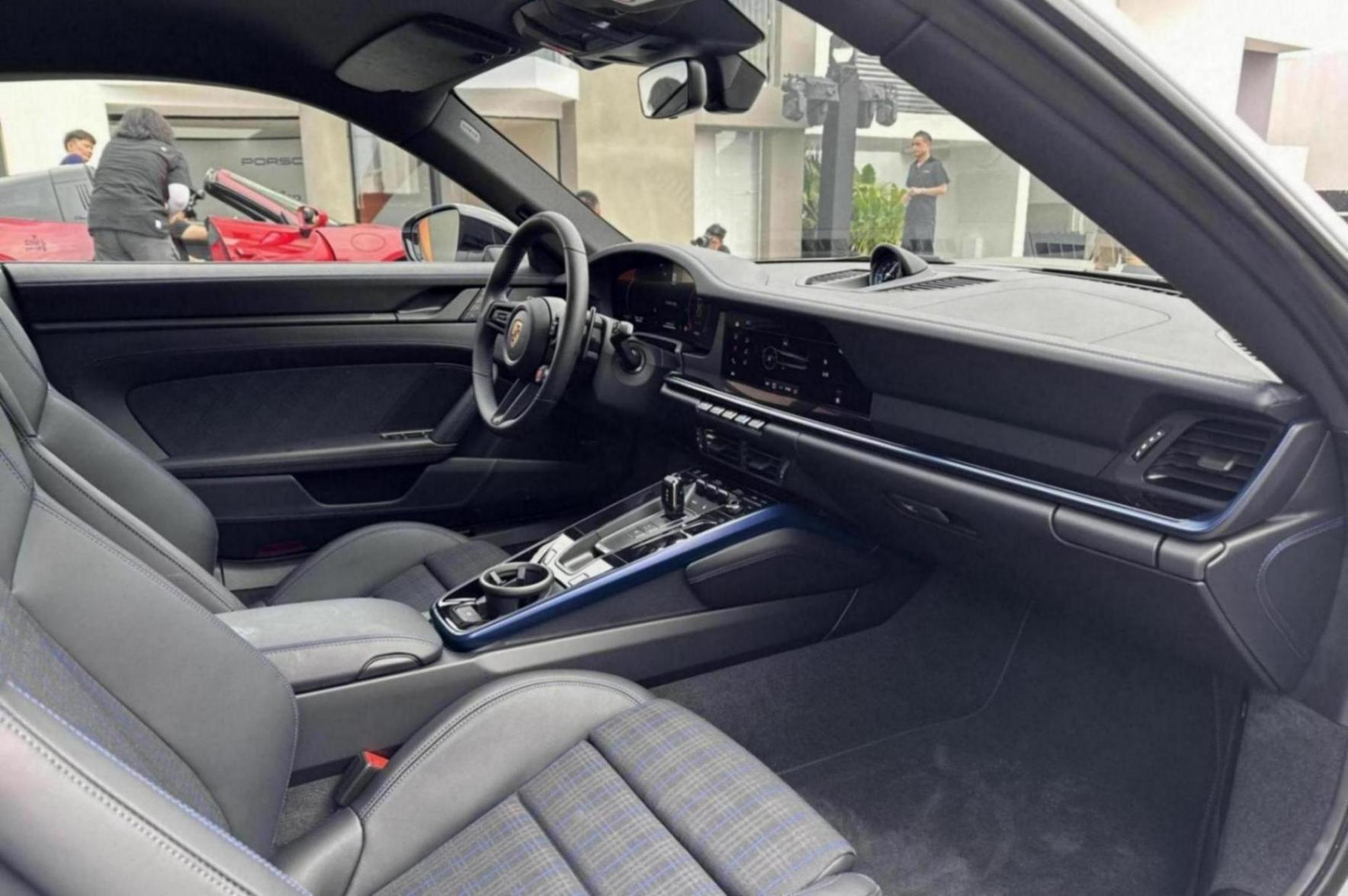 性能怪獸震撼降臨:保時捷911 Turbo S新車車展咆哮登場