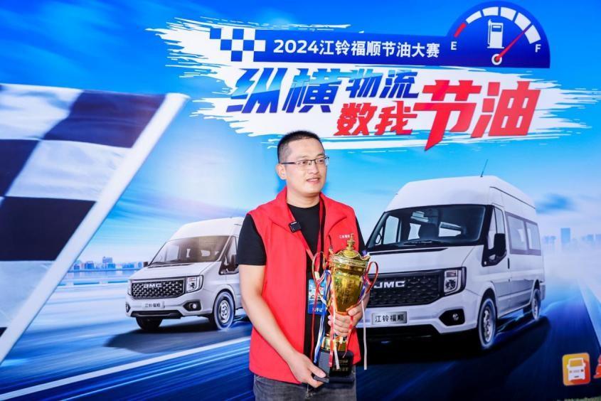 關鍵時刻可保命,輕客第一品牌江鈴福特捍衛車主生命安全