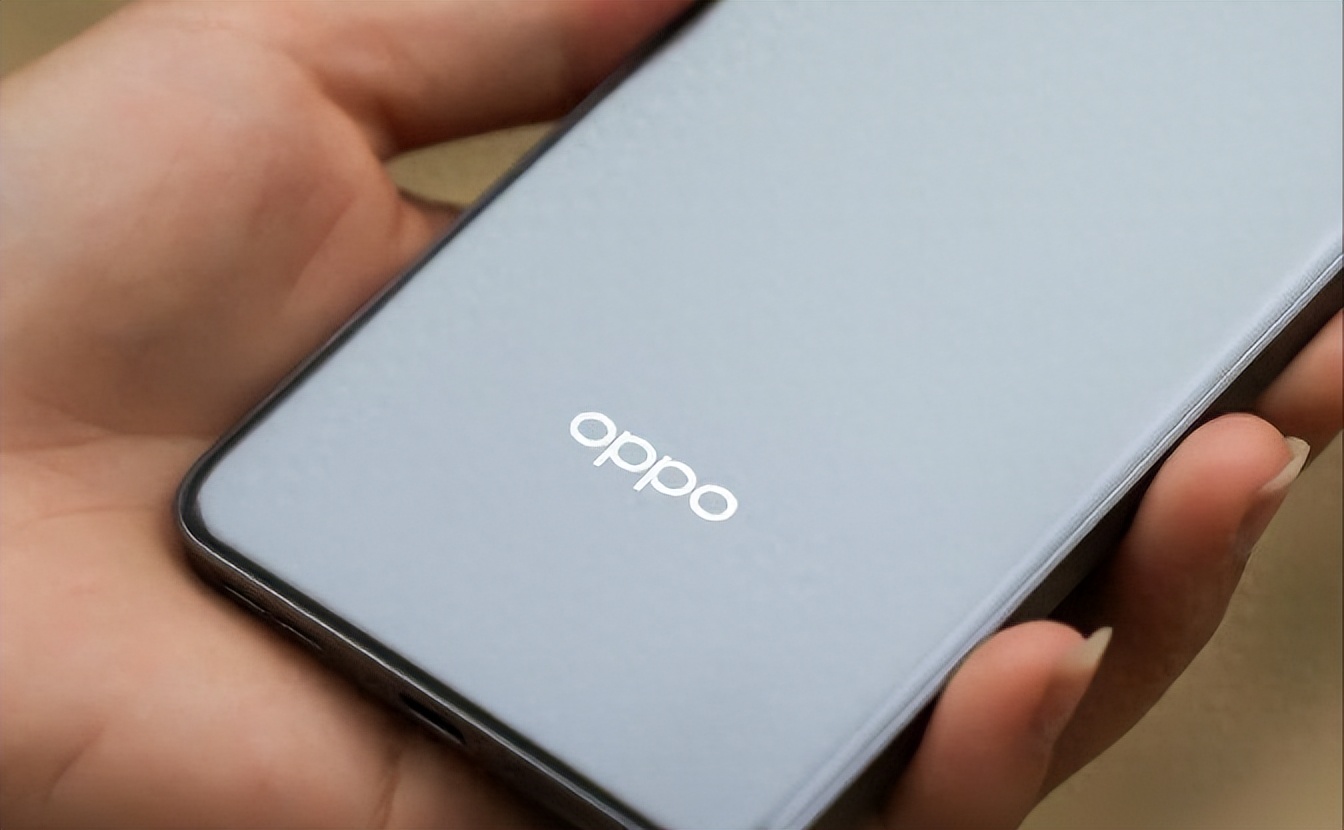 OPPO“不講武德”,抗摔直屏+5500mAh+100W,512GB跌至1581元