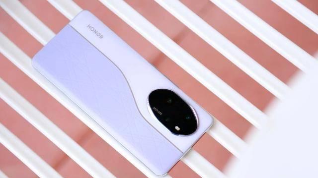 榮耀宣布清倉,16GB 256GB跌價1500元,新機還是買太早了