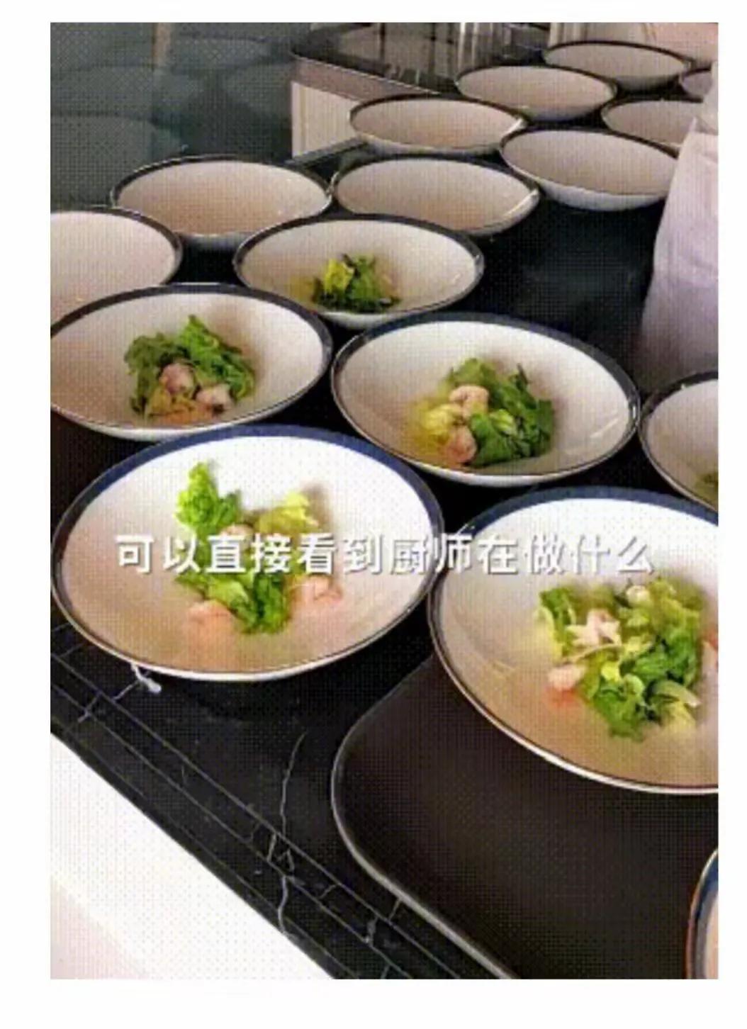我國(guó)最豪華的火車,你沒(méi)坐過(guò) 見(jiàn)都沒(méi)見(jiàn)過(guò),票價(jià)有多貴