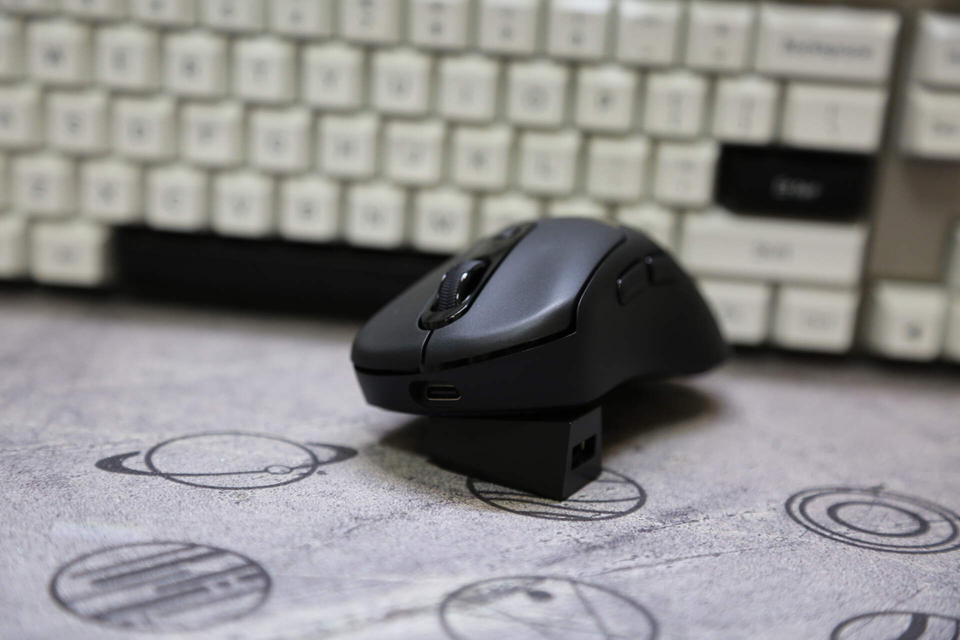 對稱鼠標審美疲勞了嗎?雷柏VT3PRO MAX鼠標上手