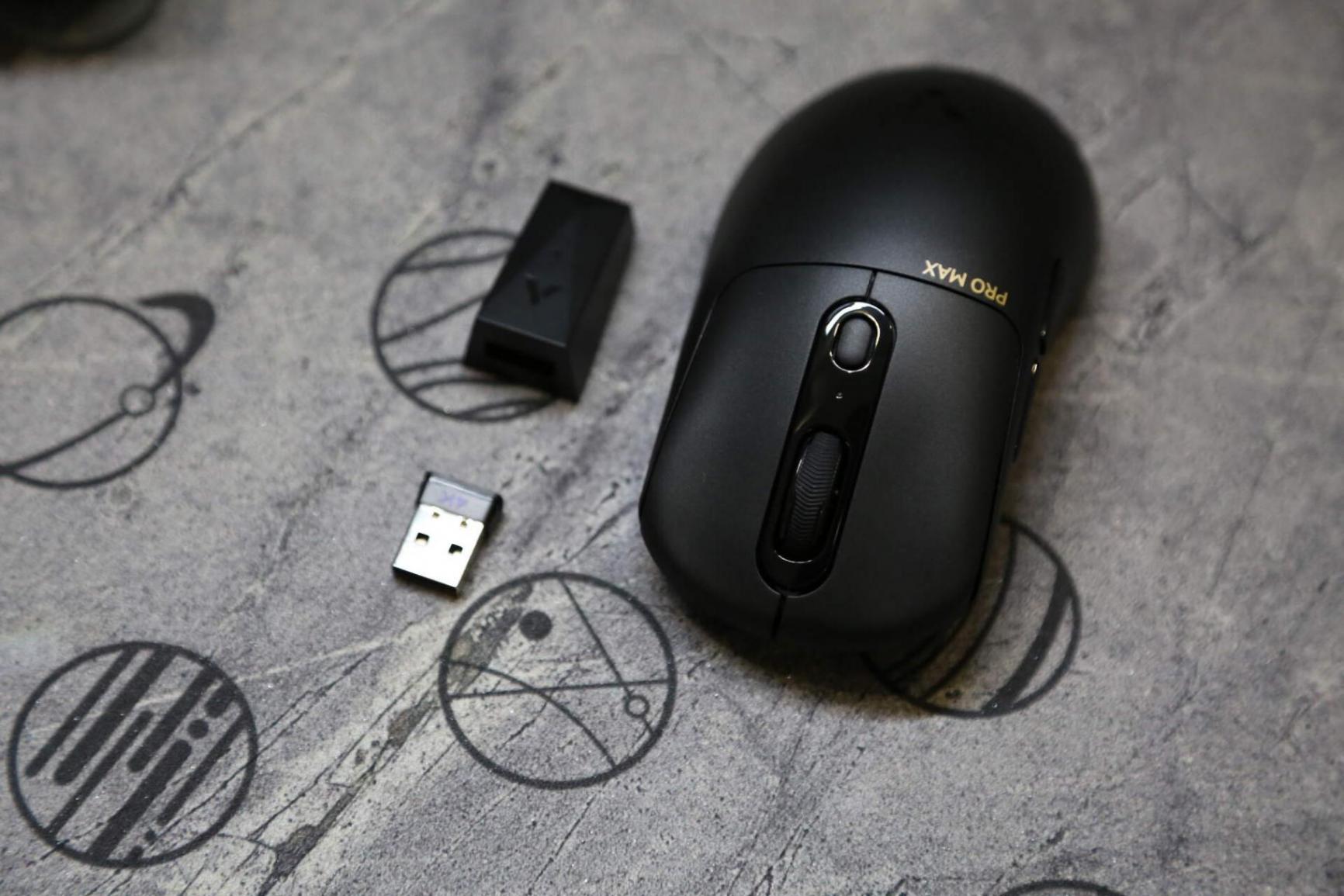 對稱鼠標審美疲勞了嗎?雷柏VT3PRO MAX鼠標上手