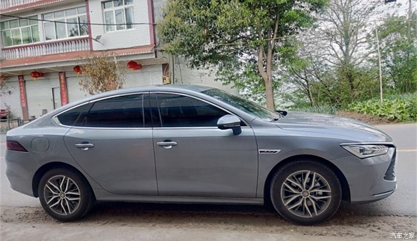 從此我也擁有了自己的車-秦Plus
