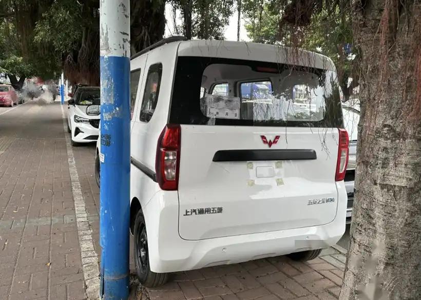 國產“K-Car”即將上市!全新五菱之光EV街頭亮相,您準備好了嗎