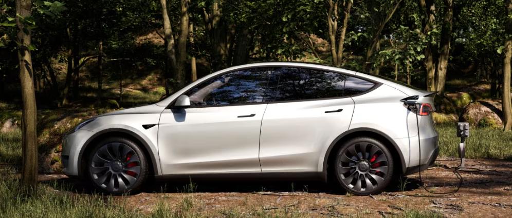 論豪華家用還得看純電:橫評2025款極氪001、騰勢N7、Model Y