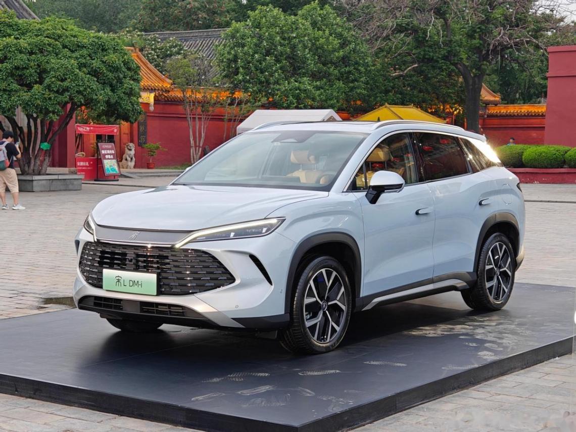 11月SUV銷量排行榜出爐:Model Y重奪第一,理想L6擠入前五