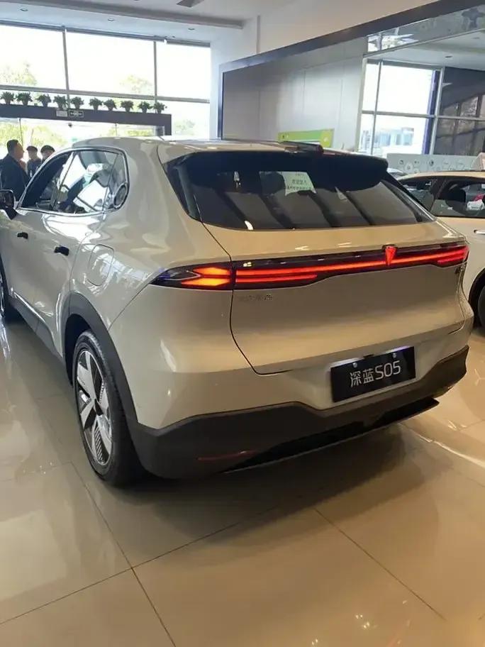 日產被傳言破產,合資車的滑落似乎比預料來的還要早?看深藍S05