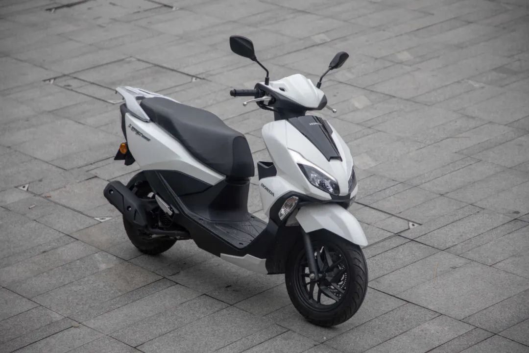 純正Honda味,五羊-本田NPF125靜態解讀