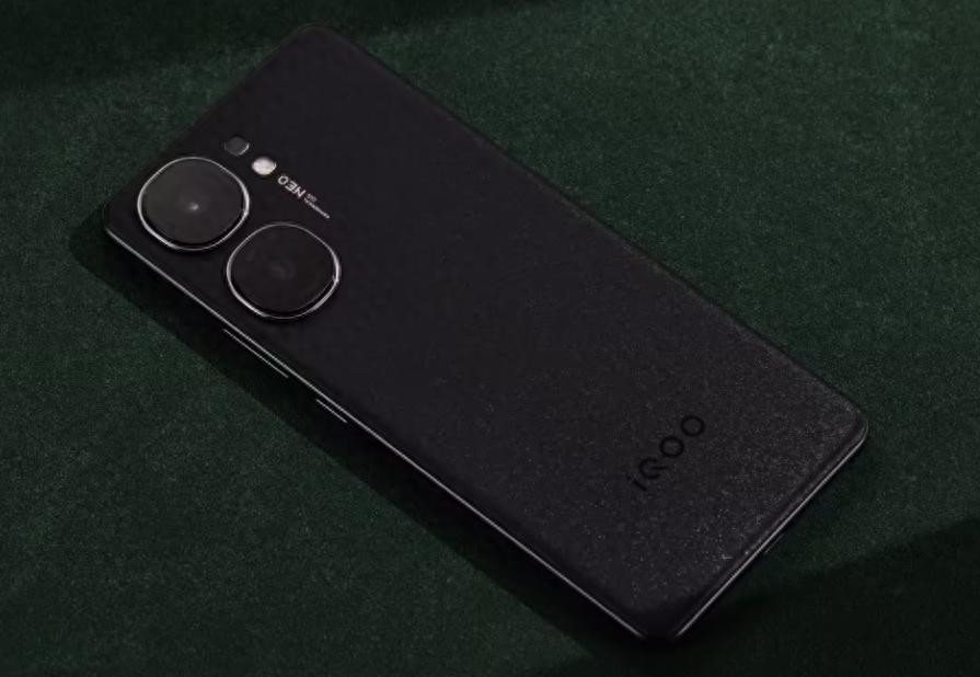 降級成為中檔機,iQOO Neo9S Pro+來到2079元,香